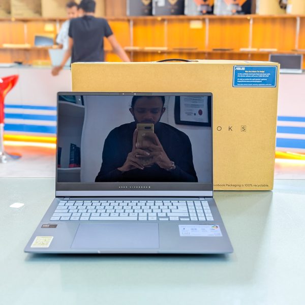 Brand New Asus VivoBook S 15 | Intel® Core™ Ultra 7-155H | 16GB LPDDR5X Ram |1TB M.2 NVMe | 15.6” inch 3K (2880 x 1620) OLED, 120Hz Display Laptop - Image 4